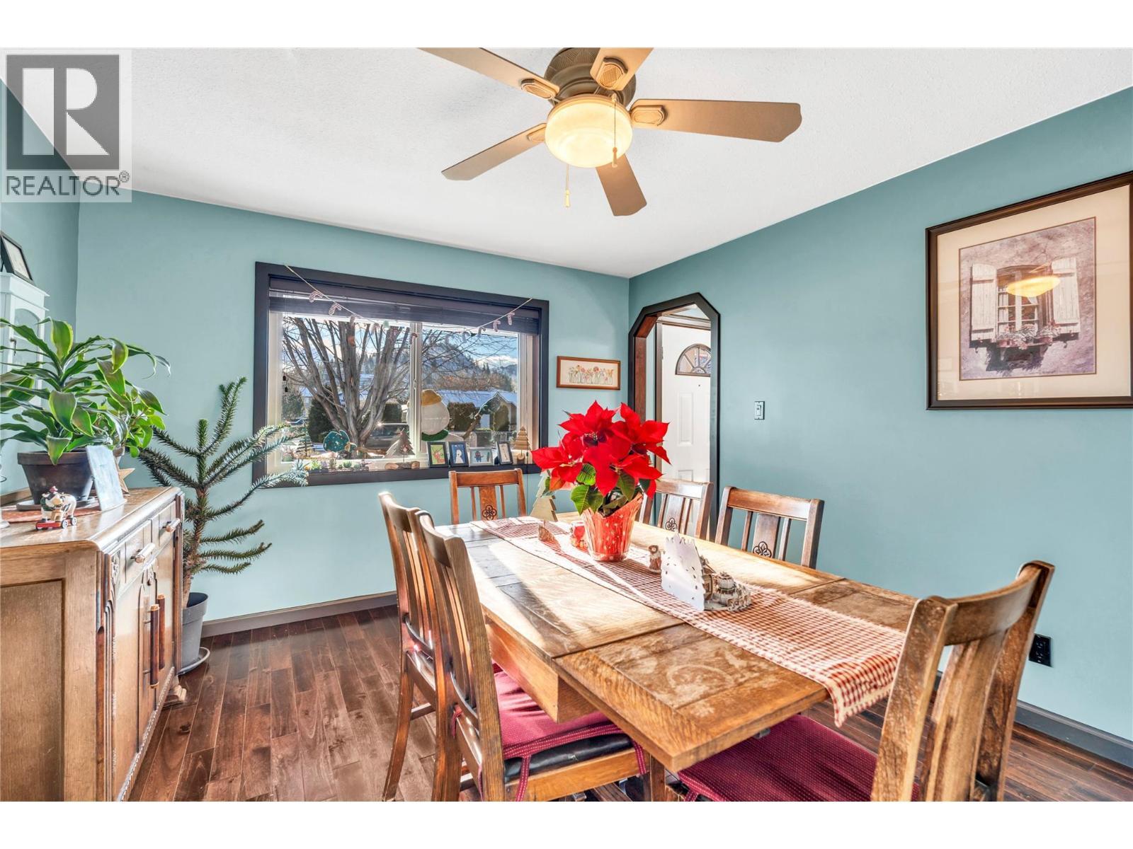 10112 Beavis Place. Summerland, British Columbia