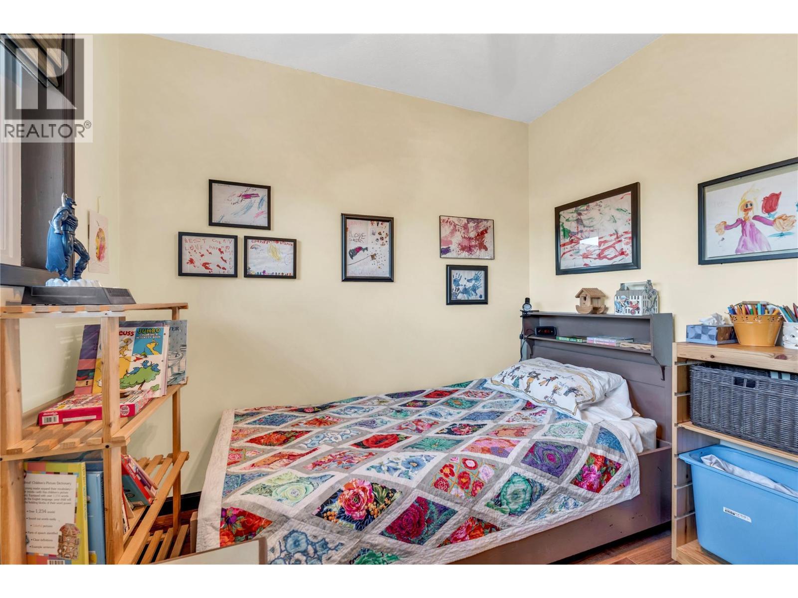 10112 Beavis Place. Summerland, British Columbia