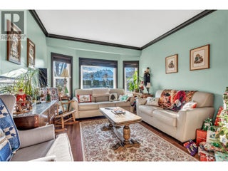 10112 Beavis Place. Summerland, British Columbia