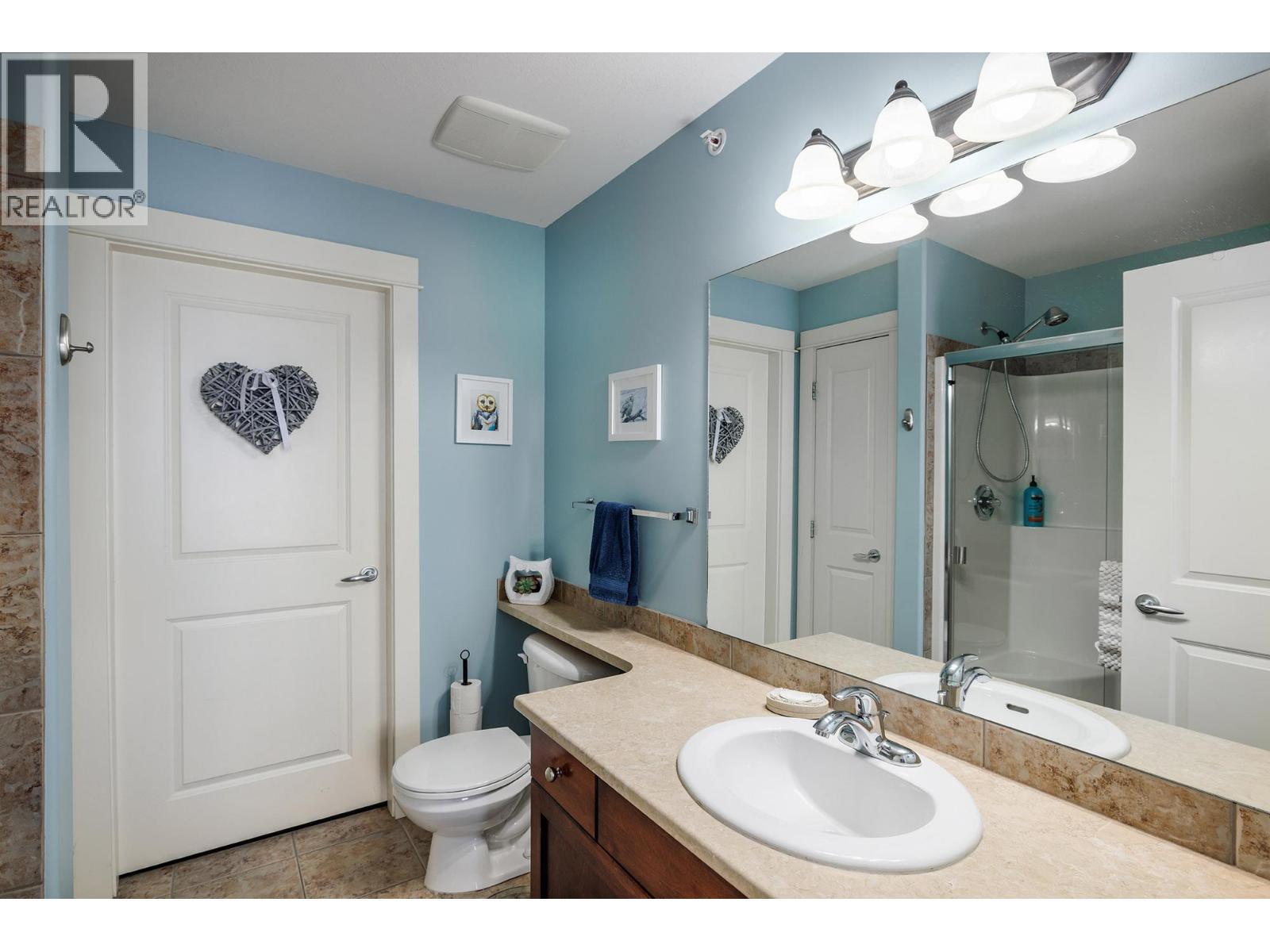 2551 Shoreline Drive Unit# 406. Lake Country, British Columbia