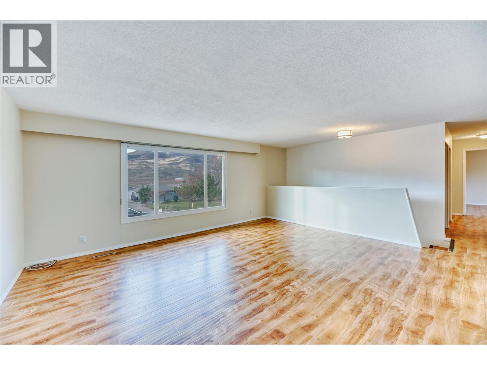 1415 91 Street. Osoyoos, British Columbia