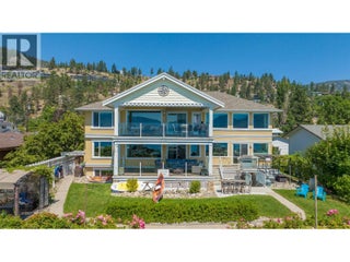 4244 Beach Avenue. Peachland, British Columbia