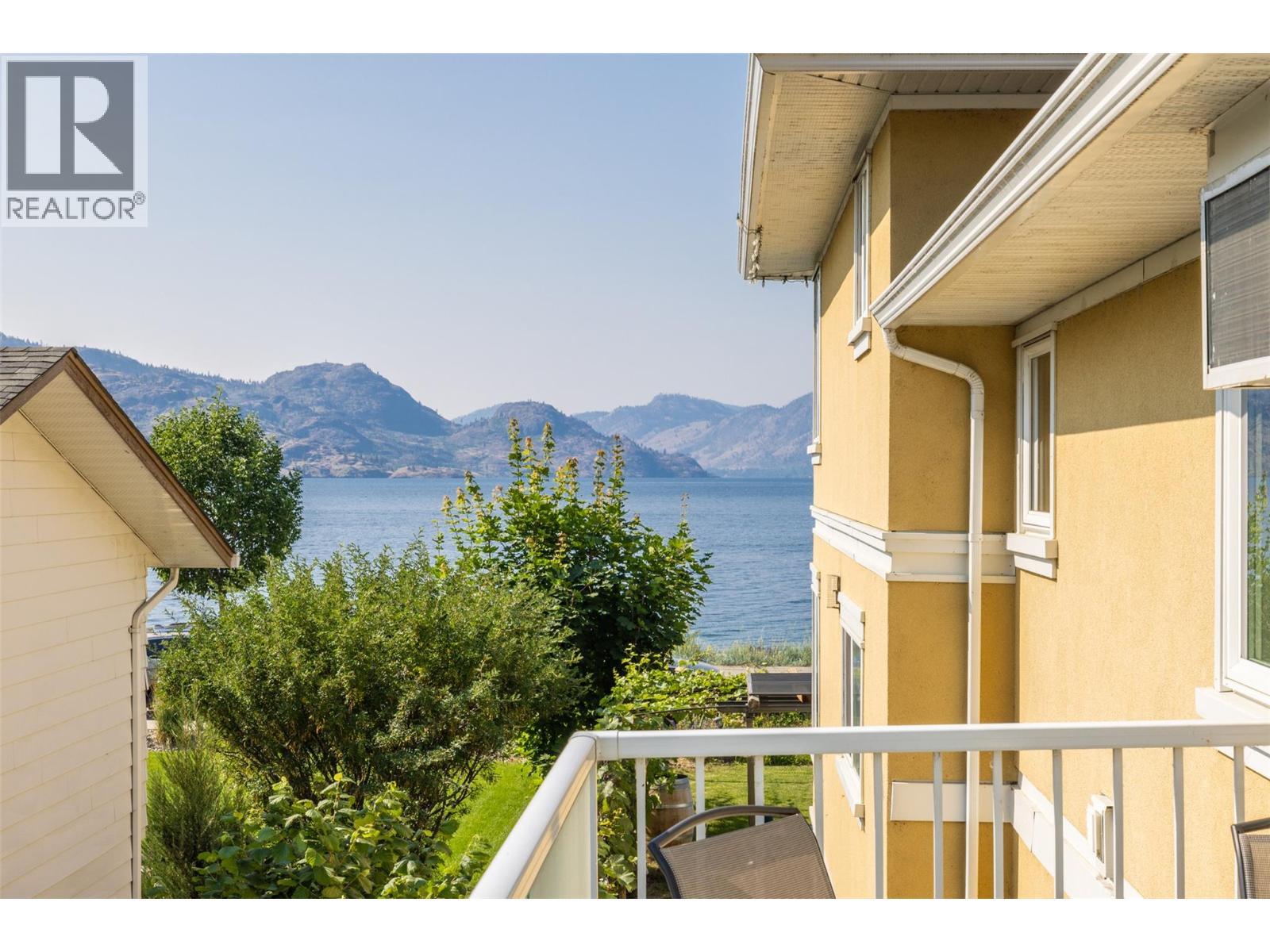 4244 Beach Avenue. Peachland, British Columbia