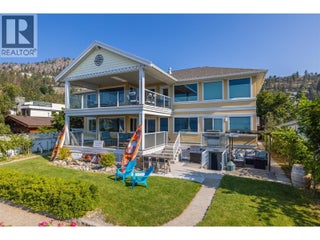 4244 Beach Avenue. Peachland, British Columbia