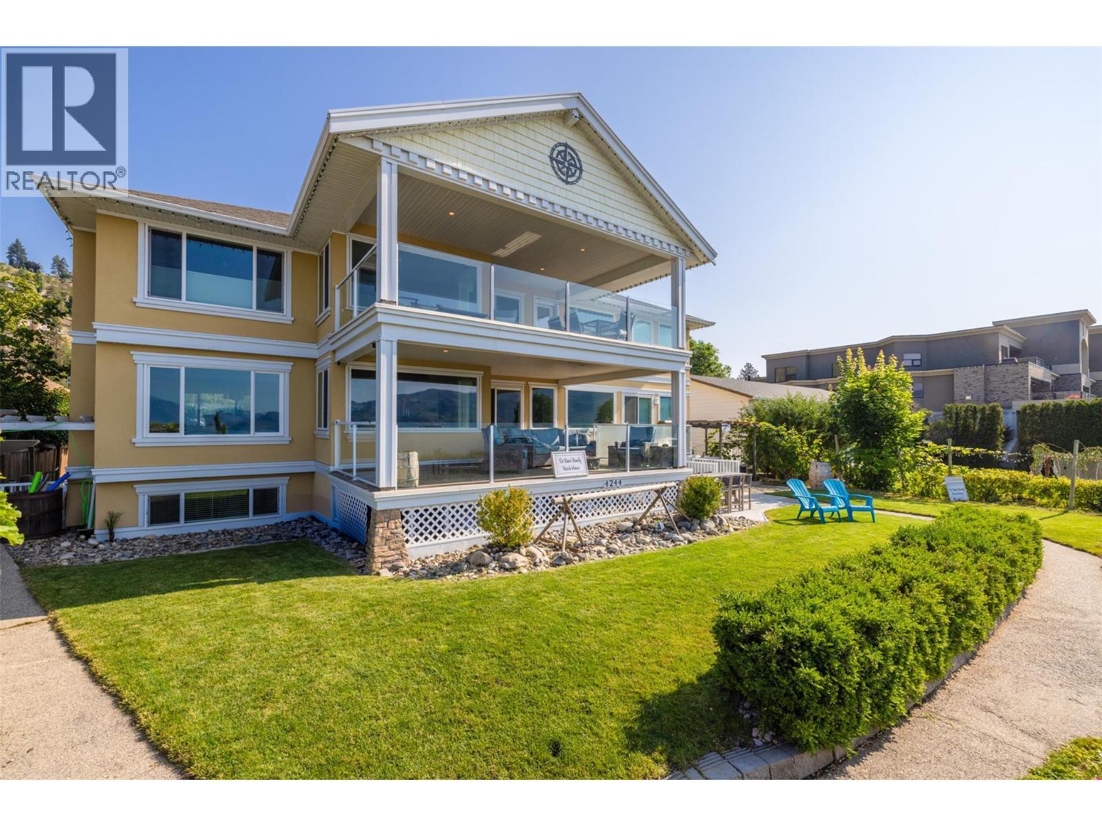 4244 Beach Avenue. Peachland, British Columbia