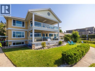 4244 Beach Avenue. Peachland, British Columbia