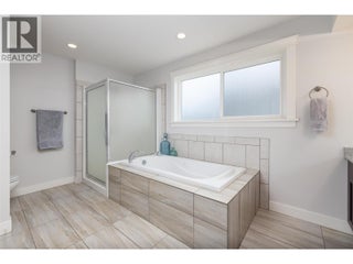 4244 Beach Avenue. Peachland, British Columbia