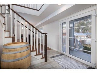 4244 Beach Avenue. Peachland, British Columbia