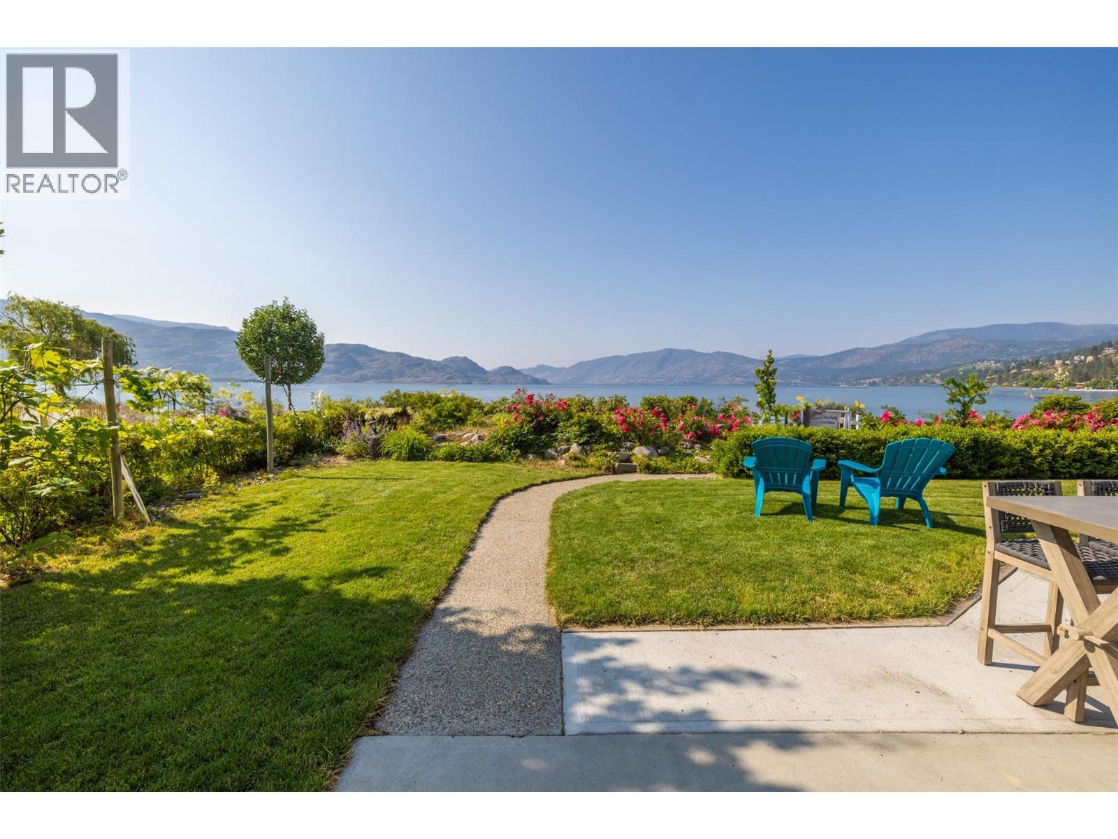 4244 Beach Avenue. Peachland, British Columbia