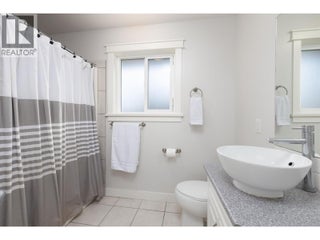 4244 Beach Avenue. Peachland, British Columbia