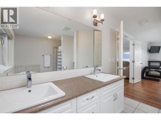 4244 Beach Avenue. Peachland, British Columbia