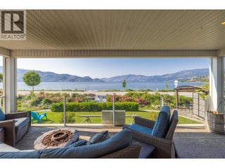 4244 Beach Avenue. Peachland, British Columbia