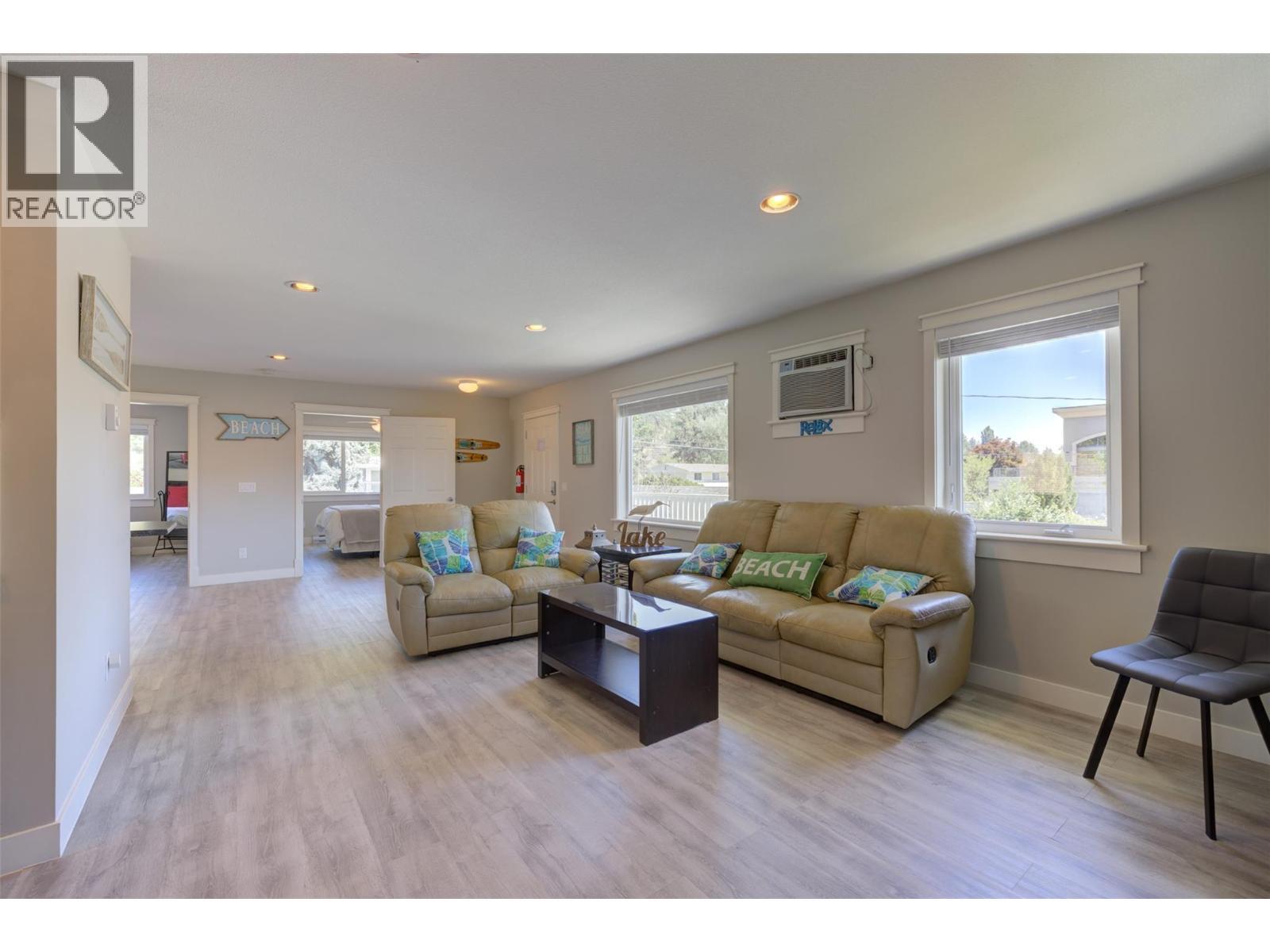 4244 Beach Avenue. Peachland, British Columbia