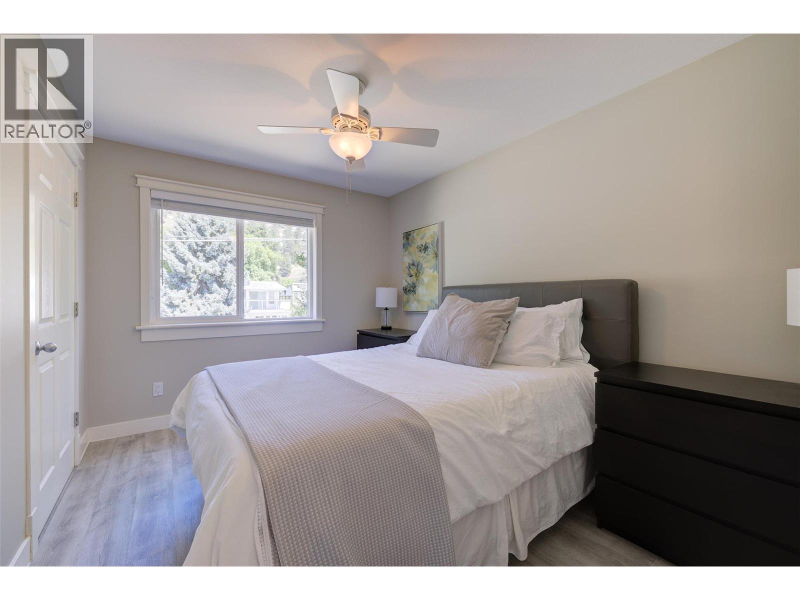 4244 Beach Avenue. Peachland, British Columbia