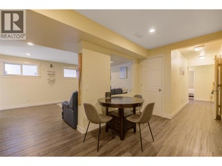 4244 Beach Avenue. Peachland, British Columbia