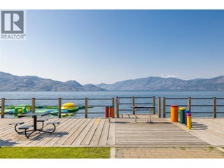 4244 Beach Avenue. Peachland, British Columbia