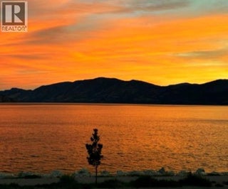 4244 Beach Avenue. Peachland, British Columbia