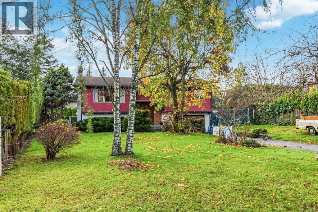 1969 Blackthorn Drive, Central Saanich