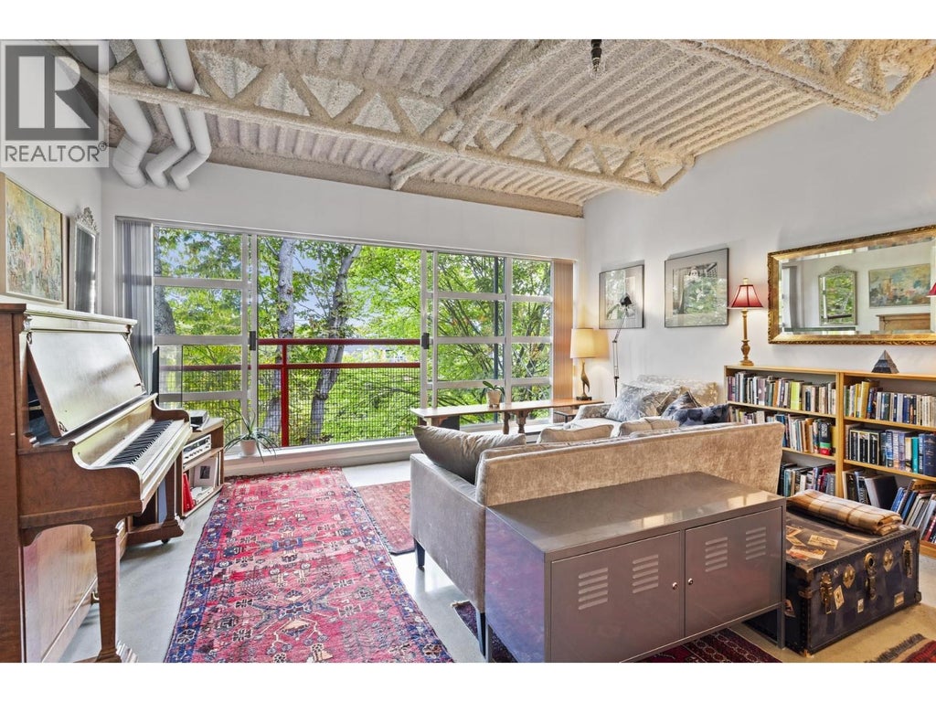 424 350 E 2nd Avenue, Vancouver