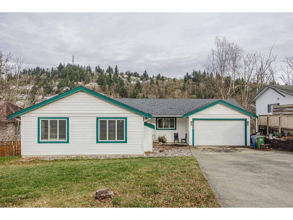 2284 Orchard Drive, Abbotsford