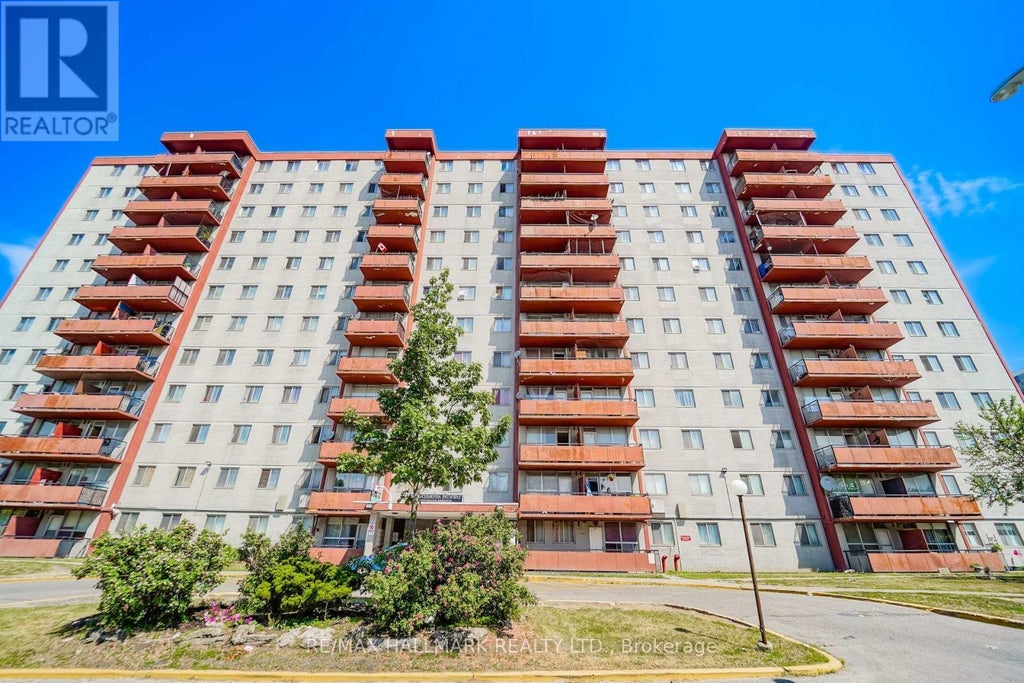 411 - 50 Lotherton Pathway, Toronto (yorkdale-Glen Park)