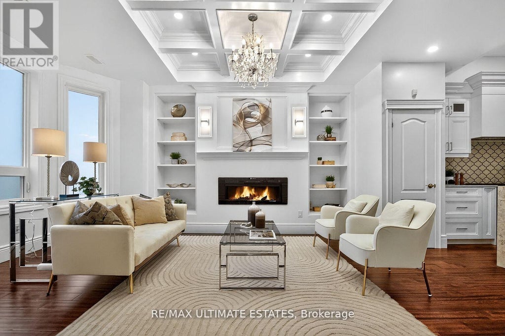 290 Bathurst Street, Toronto (trinity-Bellwoods)