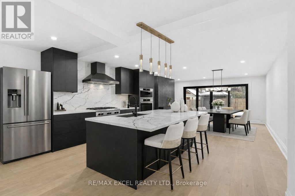 34 Raymond Avenue, Toronto (lambton Baby Point)