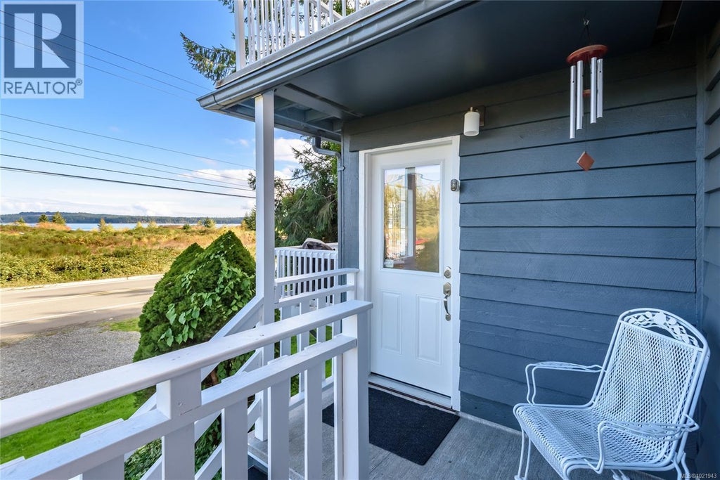 5429 Island Highway, Union Bay