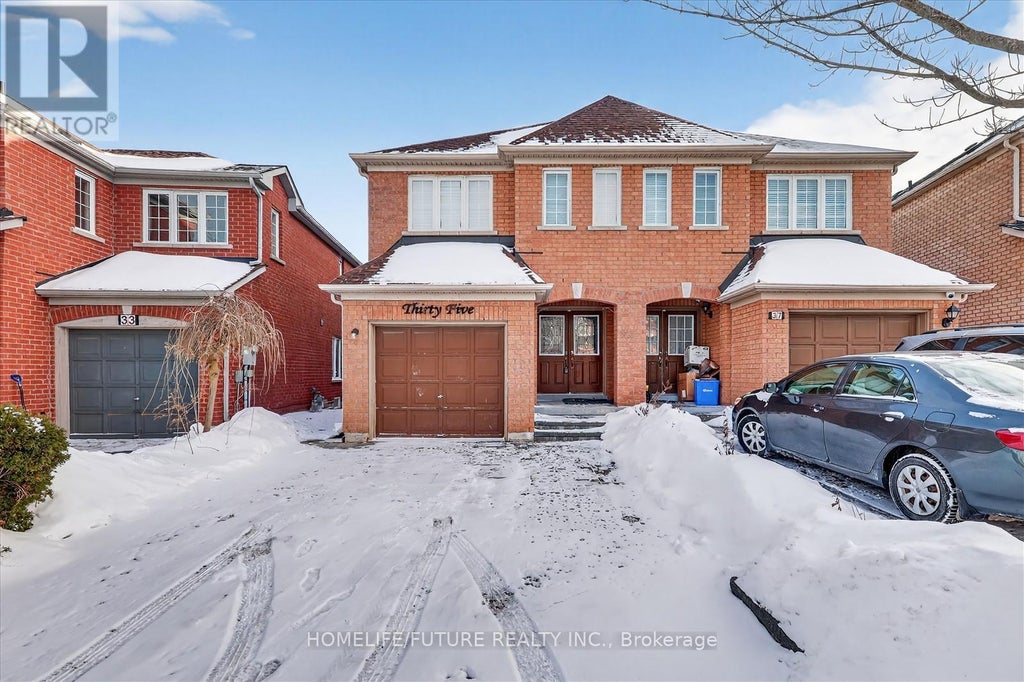 35 Tara Crescent, Markham (cedarwood)