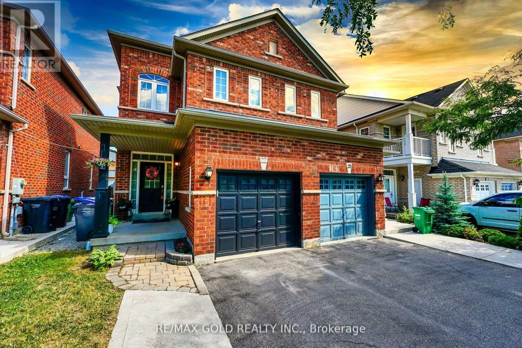 22 Nathaniel Crescent, Brampton (bram West)