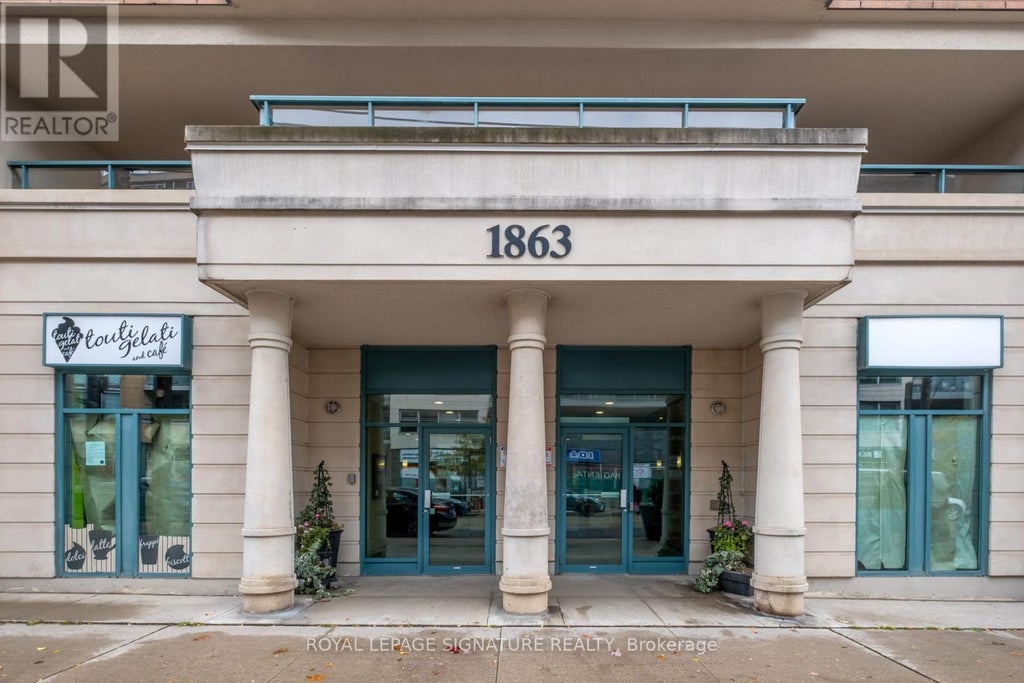 402 - 1863 Queen Street E, Toronto (the Beaches)