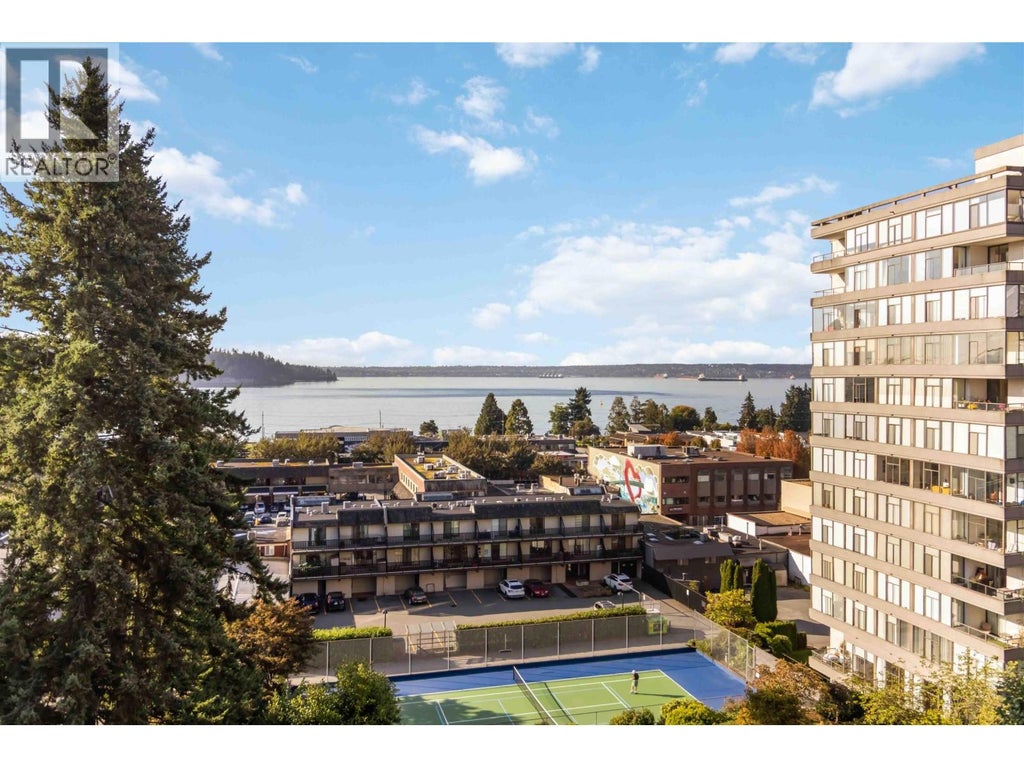 802 1455 Duchess Avenue, West Vancouver