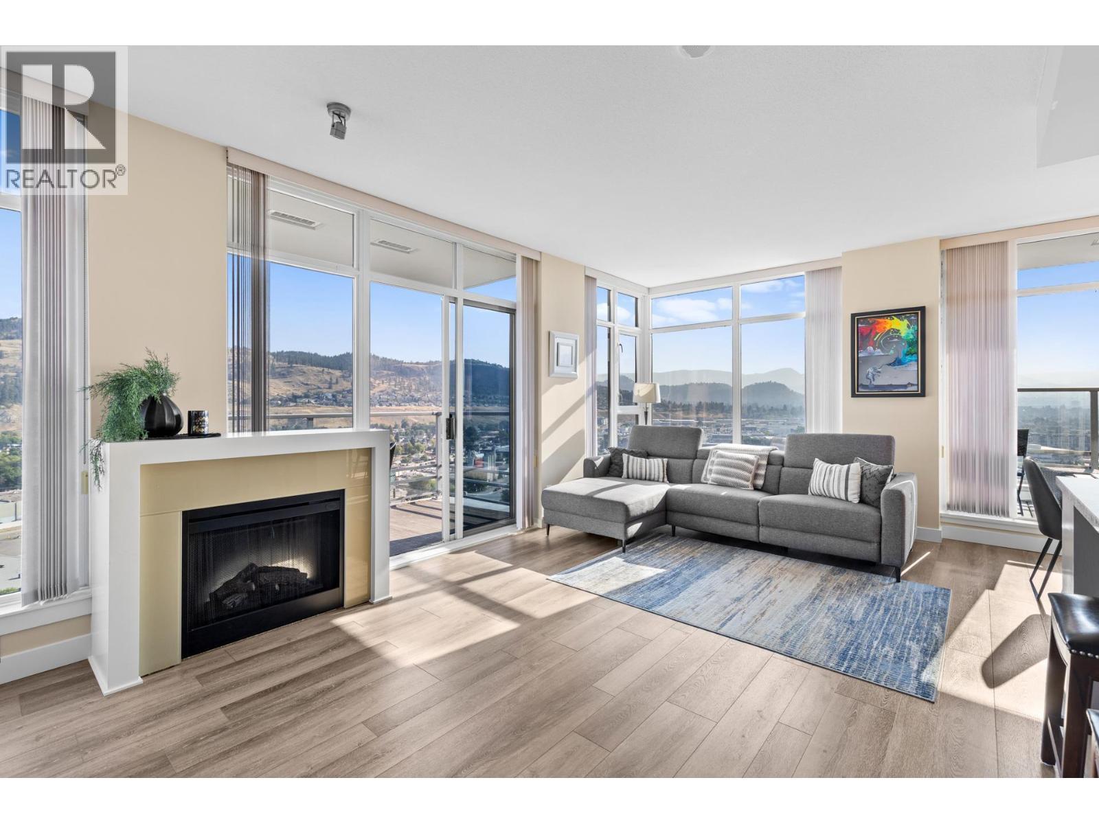 1075 Sunset Drive Unit# 2103. Kelowna, British Columbia