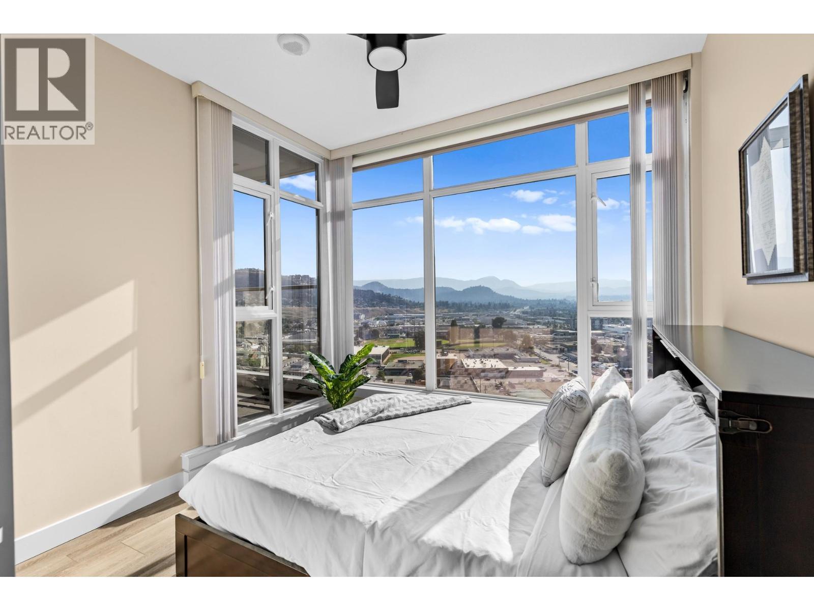 1075 Sunset Drive Unit# 2103. Kelowna, British Columbia