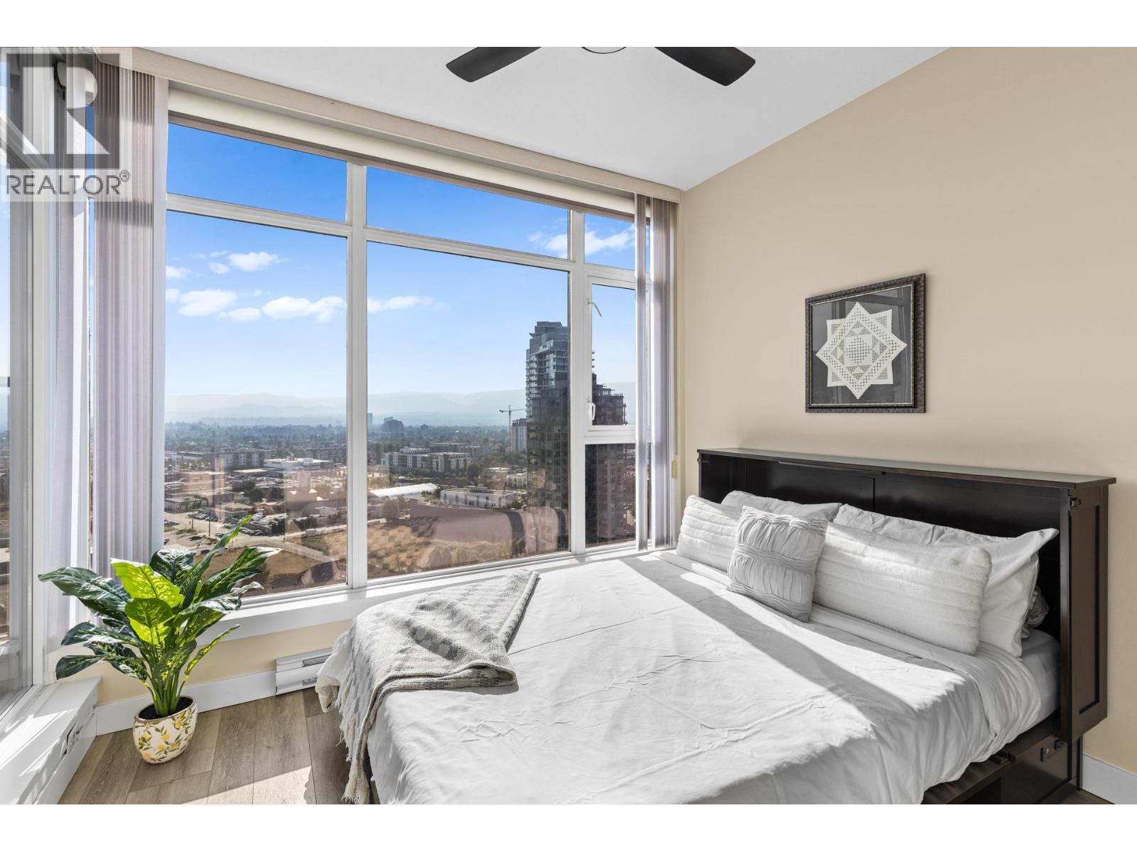 1075 Sunset Drive Unit# 2103. Kelowna, British Columbia