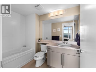 1075 Sunset Drive Unit# 2103. Kelowna, British Columbia