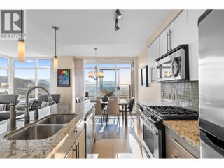 1075 Sunset Drive Unit# 2103. Kelowna, British Columbia