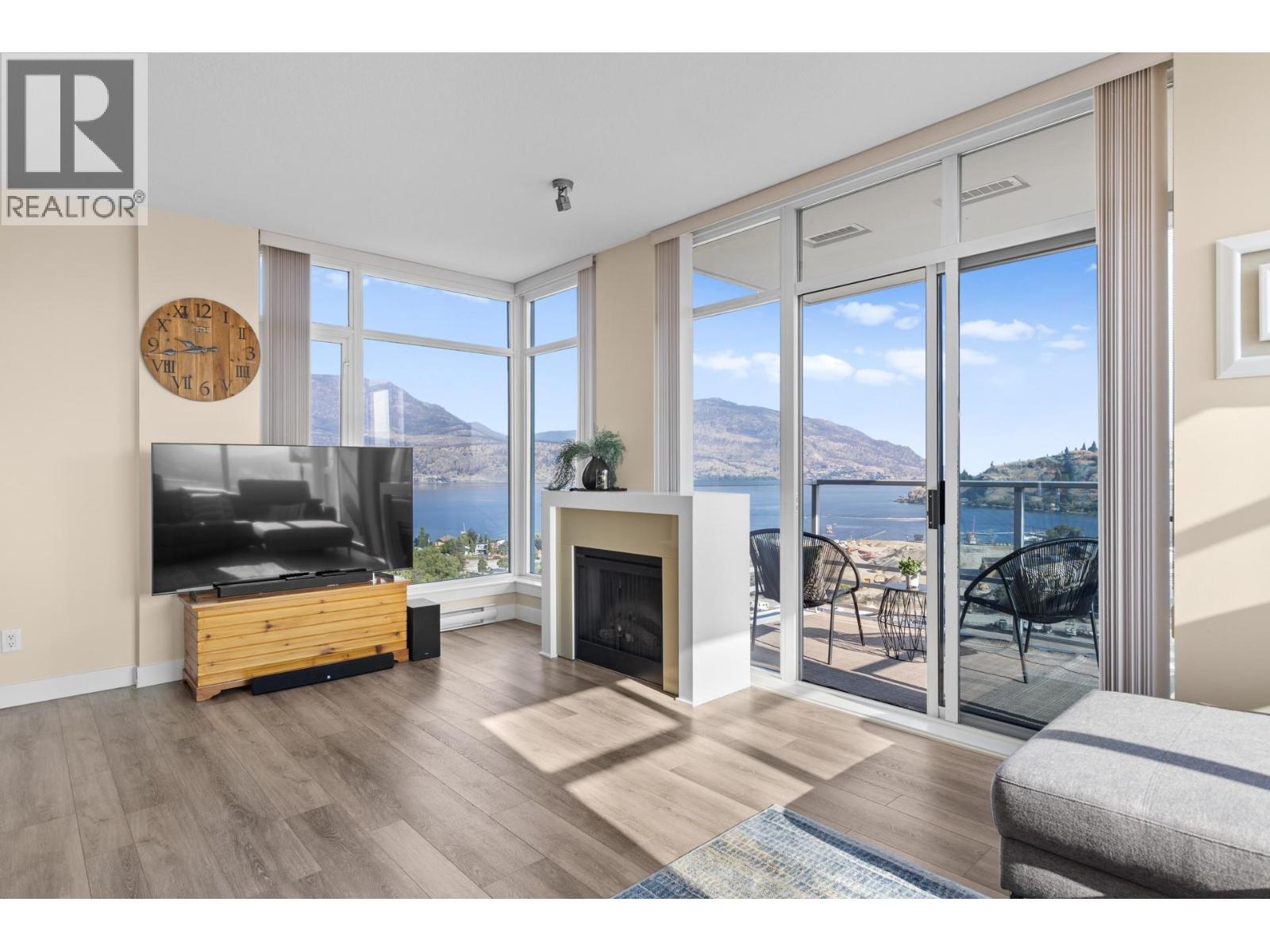 1075 Sunset Drive Unit# 2103. Kelowna, British Columbia