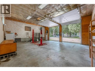 1557 Nichol Road. Revelstoke, British Columbia