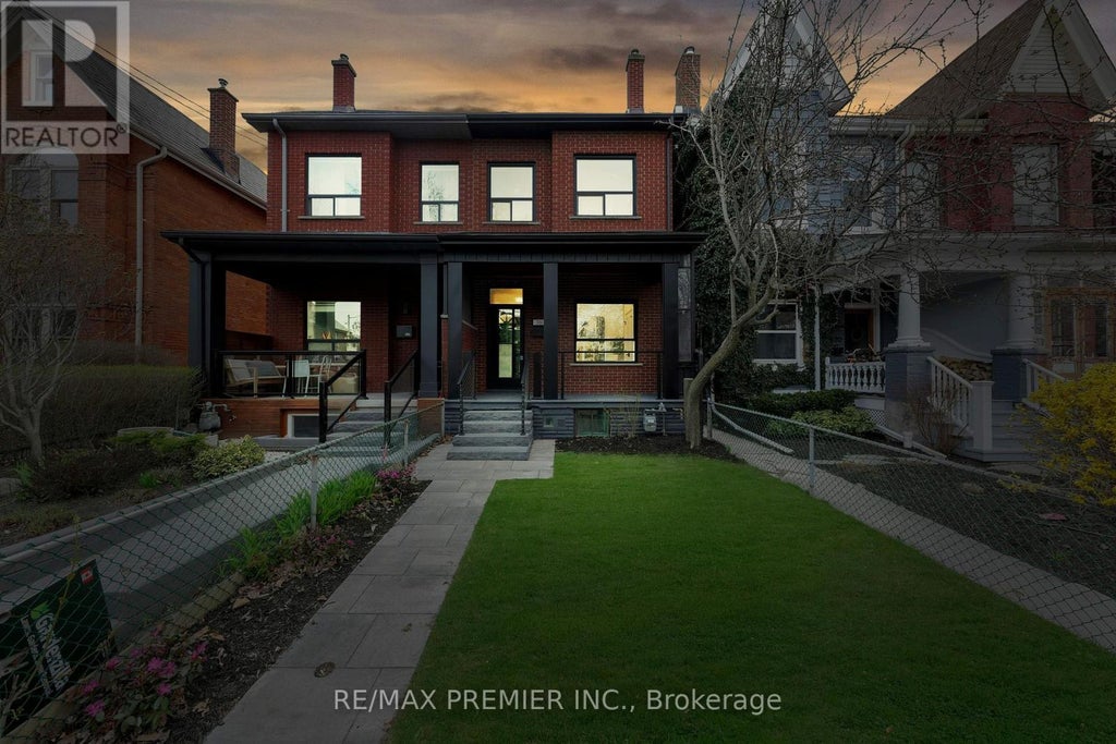 388 Crawford Street, Toronto (trinity-Bellwoods)