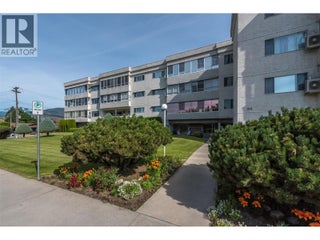 195 Warren Avenue W Unit# 406. Penticton, British Columbia
