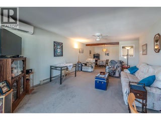 195 Warren Avenue W Unit# 406. Penticton, British Columbia