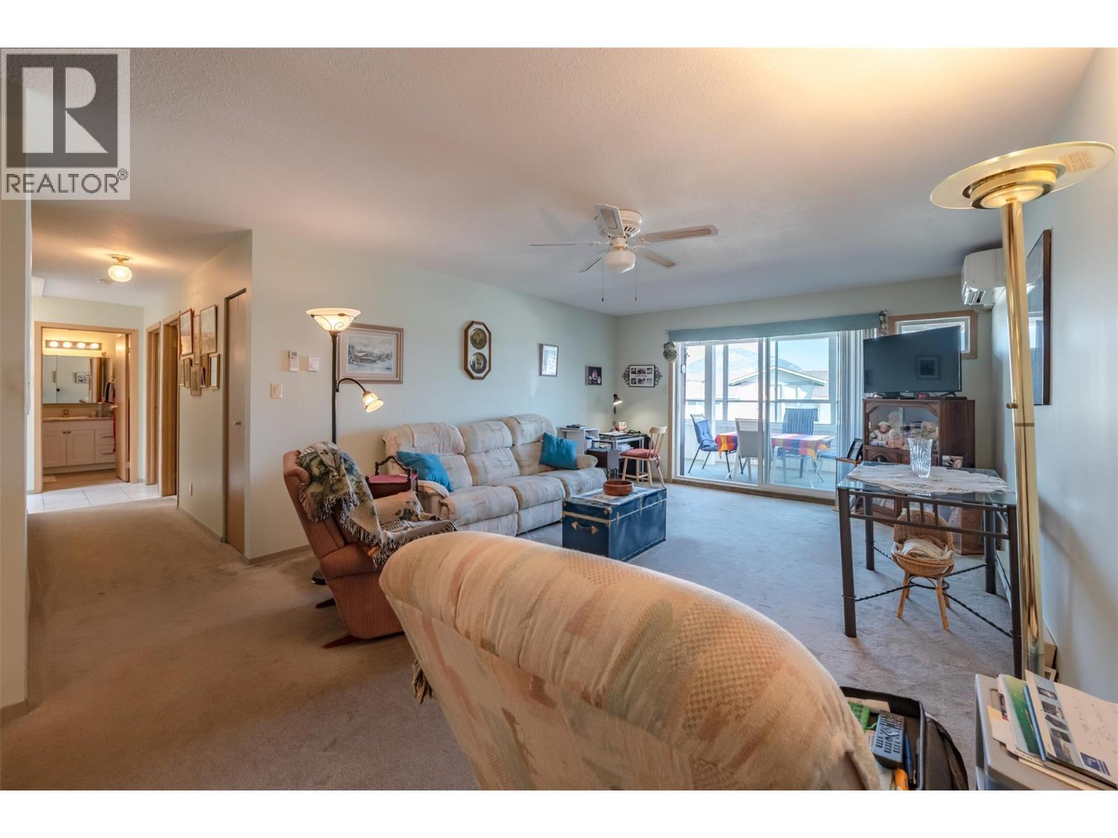 195 Warren Avenue W Unit# 406. Penticton, British Columbia