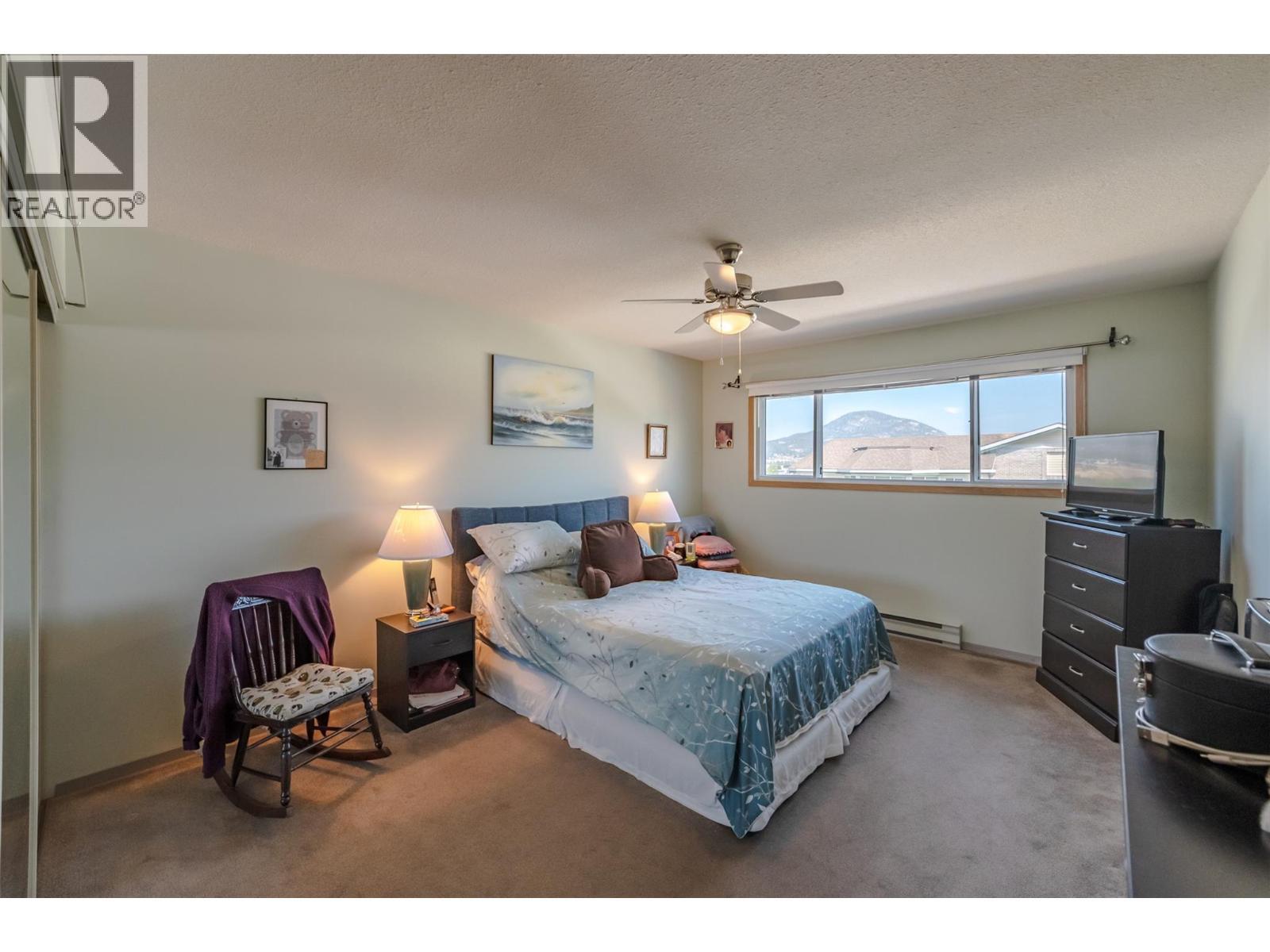 195 Warren Avenue W Unit# 406. Penticton, British Columbia