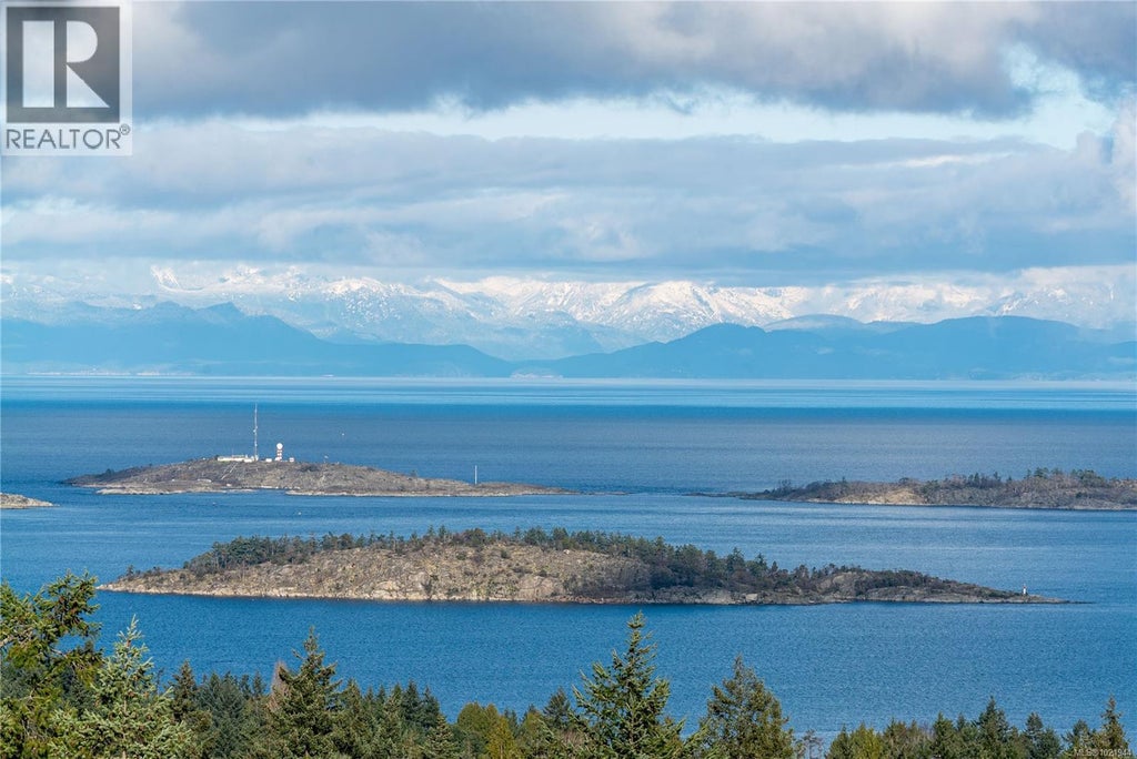 7297 Aulds Road, Lantzville