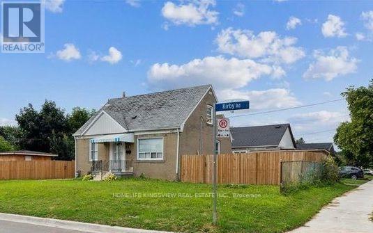 14 Kirby Road, Toronto (downsview-Roding-Cfb)