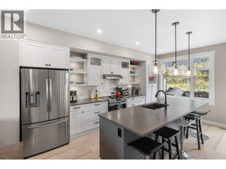 3220 Hilltown Drive Unit# 7. Kelowna, British Columbia