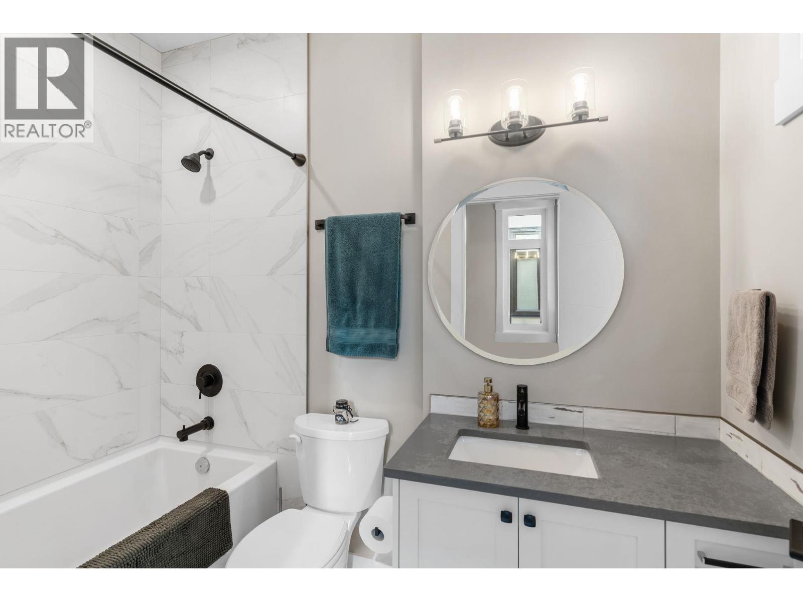 3220 Hilltown Drive Unit# 7. Kelowna, British Columbia