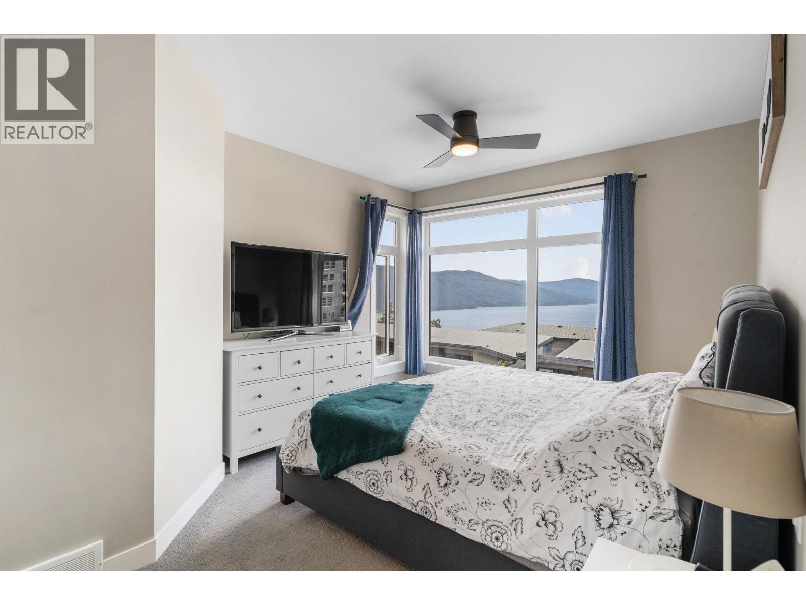 3220 Hilltown Drive Unit# 7. Kelowna, British Columbia