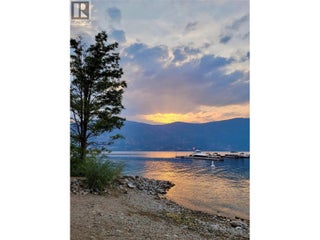 3220 Hilltown Drive Unit# 7. Kelowna, British Columbia